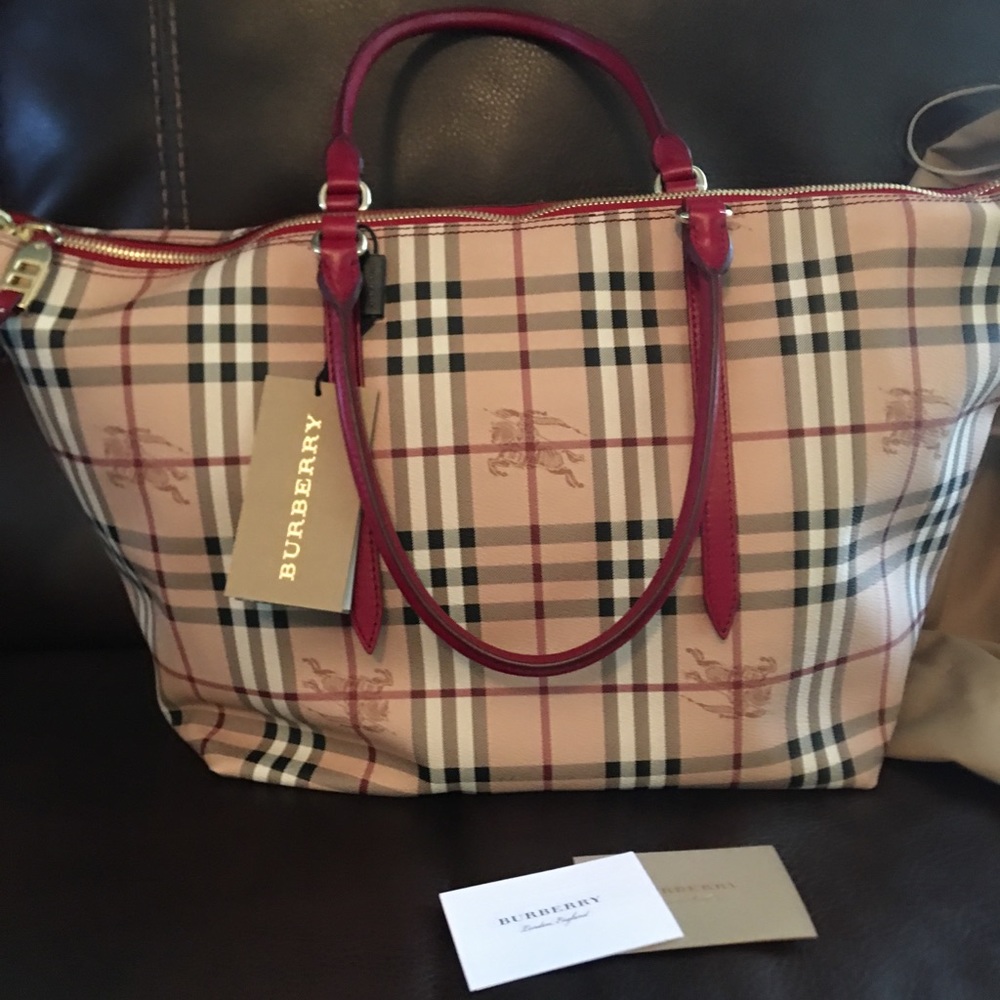 Brand New AUTHENTIC Burberry Handbag